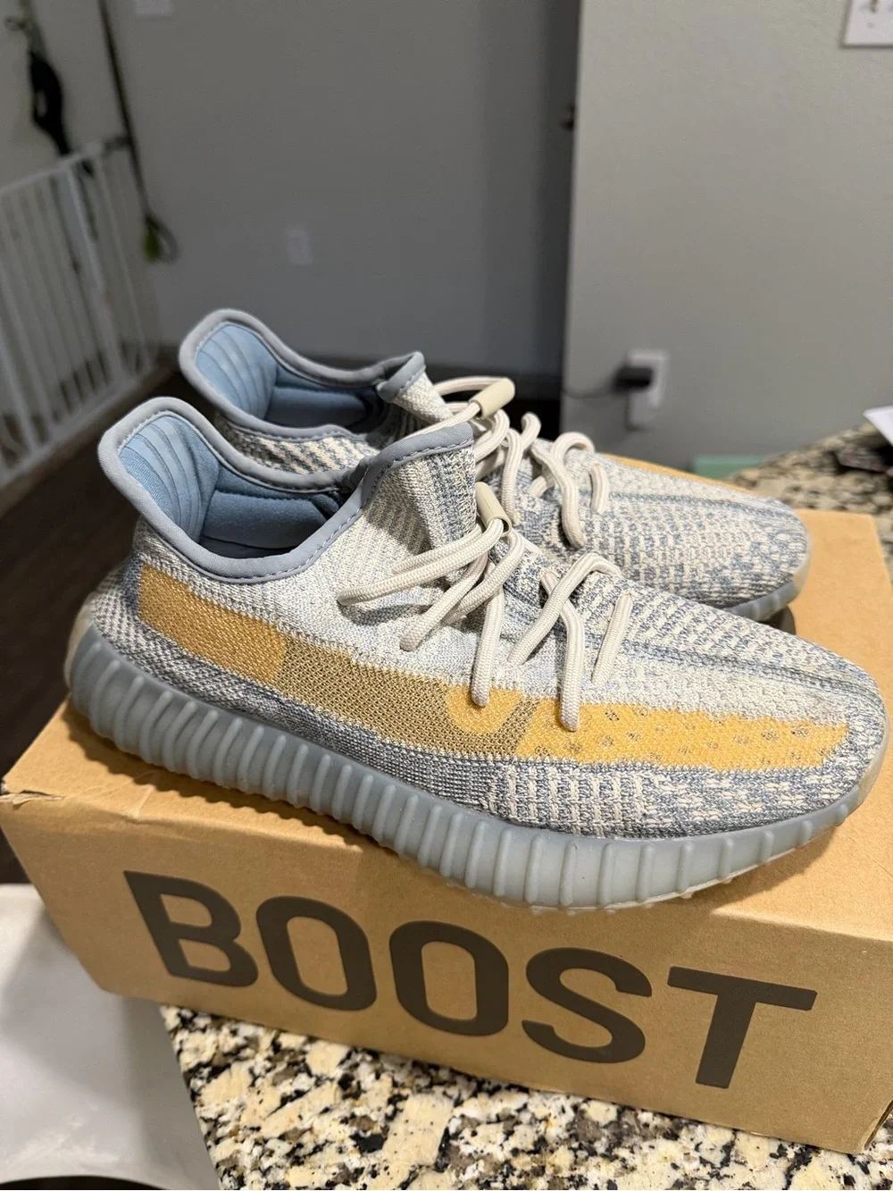Yeezy Boost Israfi Size 7 men’s